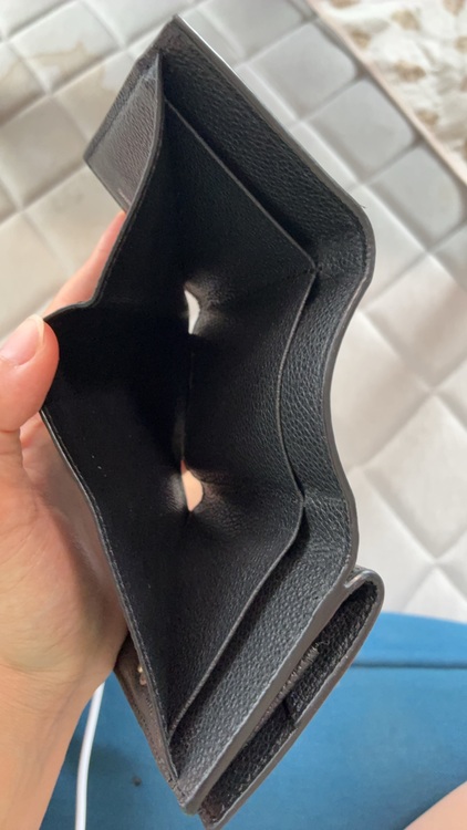 イブサンローラン  （ブランドバッグ）の商品画像 - 査定依頼日：2025年9月11日 - 最高査定価格：40,000円