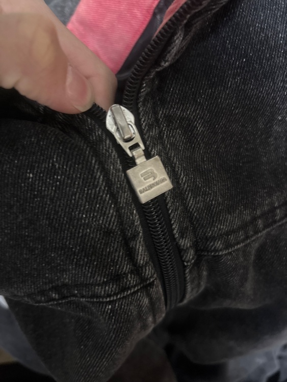 バレンシアガ  （ブランドバッグ）の商品画像 - 査定依頼日：2025年12月13日 - 最高査定価格：50,000円