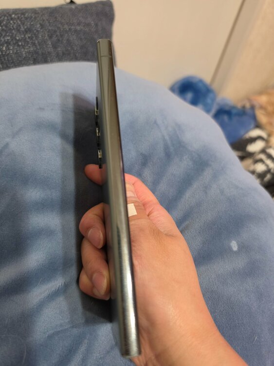 Galaxy S23 シリーズ au （スマホ）の商品画像 - 査定依頼日：2026年3月15日 - 最高査定価格：100,000円