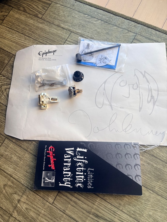 カジノ　ジョンレノンレボリューション（ナチュラル）（ピアノ・楽器・PA機材）の商品画像 - 査定依頼日：2026年5月18日 - 最高査定価格：250,000円