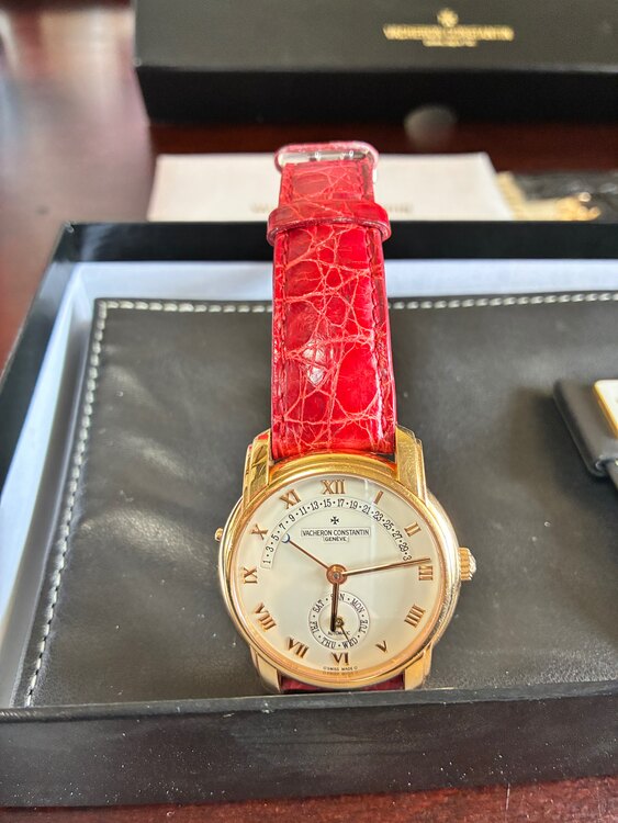 ヴァシュロン コンスタンタン パトリモニー （高級時計）の商品画像 - 査定依頼日：2025年5月6日 - 最高査定価格：2,000,000円