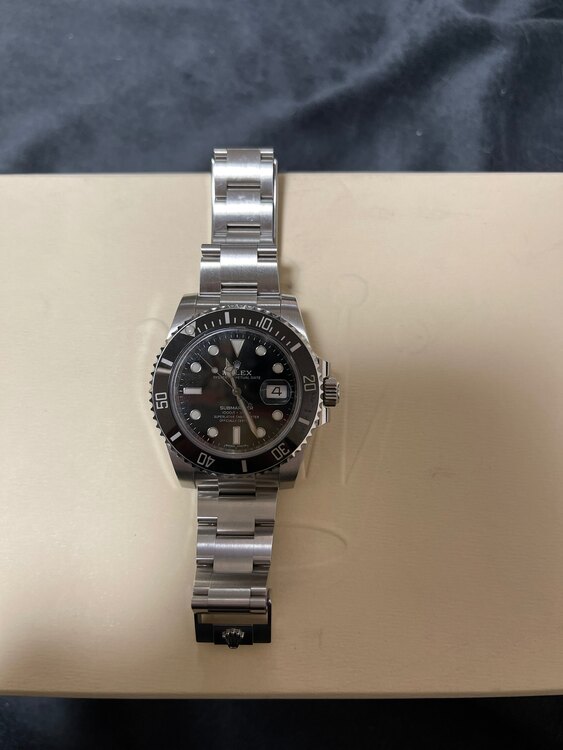ロレックス サブマリーナー 116610Ln（高級時計）の商品画像 - 査定依頼日：2025年2月1日 - 最高査定価格：1,650,000円
