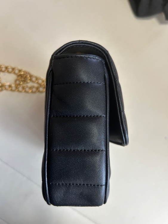 セリーヌ  （ブランドバッグ）の商品画像 - 査定依頼日：2026年3月1日 - 最高査定価格：220,000円