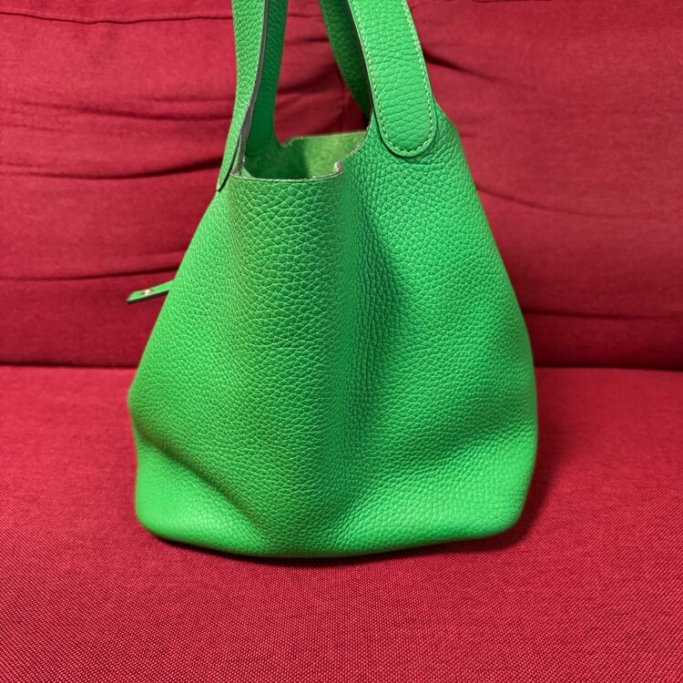 ピコタンロックMM グリーン（ブランドバッグ）の商品画像 - 査定依頼日：2025年11月11日 - 最高査定価格：360,000円