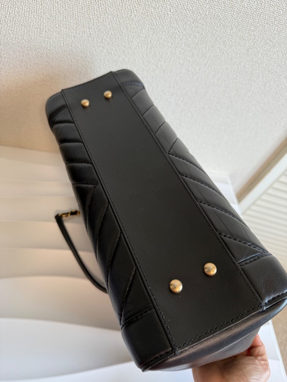 キルティングトートバッグ（ブランドバッグ）の商品画像 - 査定依頼日：2025年7月29日 - 最高査定価格：240,000円