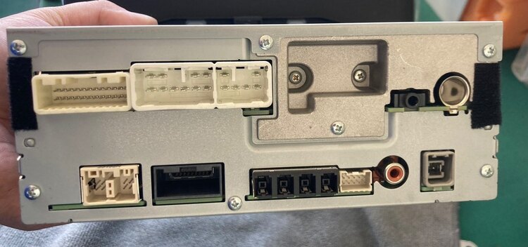 トヨタ/ダイハツ純正 9インチ ディスプレイオーディオ　86180-B1300（カー用品）の商品画像 - 査定依頼日：2025年4月7日 - 最高査定価格：12,000円