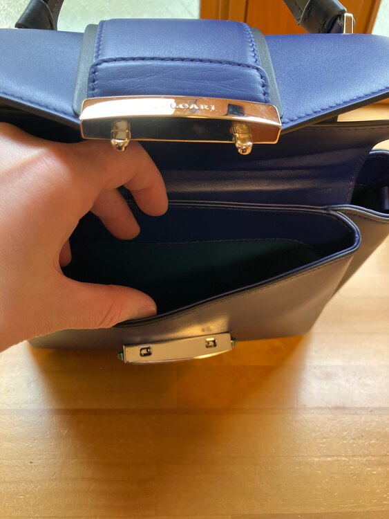 ブルガリバッグ  （ブランドバッグ）の商品画像 - 査定依頼日：2025年5月24日 - 最高査定価格：70,000円