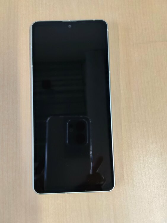 docomo AQUOSsense8 SH54D paleGreen（スマホ）の商品画像 - 査定依頼日：2026年7月14日 - 最高査定価格：10,000円