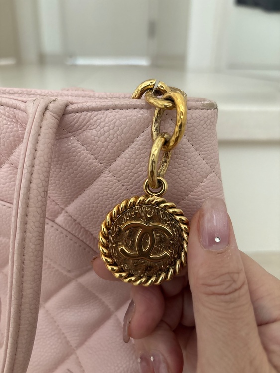 CHANEL 復刻トート　ピンク（金・貴金属）の商品画像 - 査定依頼日：2026年9月11日 - 最高査定価格：250,000円
