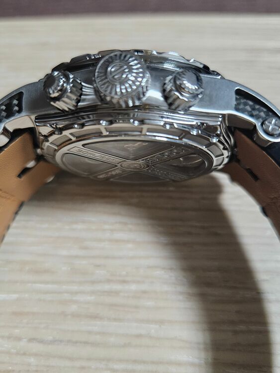 ロジェ・デュブイ その他 （高級時計）の商品画像 - 査定依頼日：2025年11月13日 - 最高査定価格：830,000円