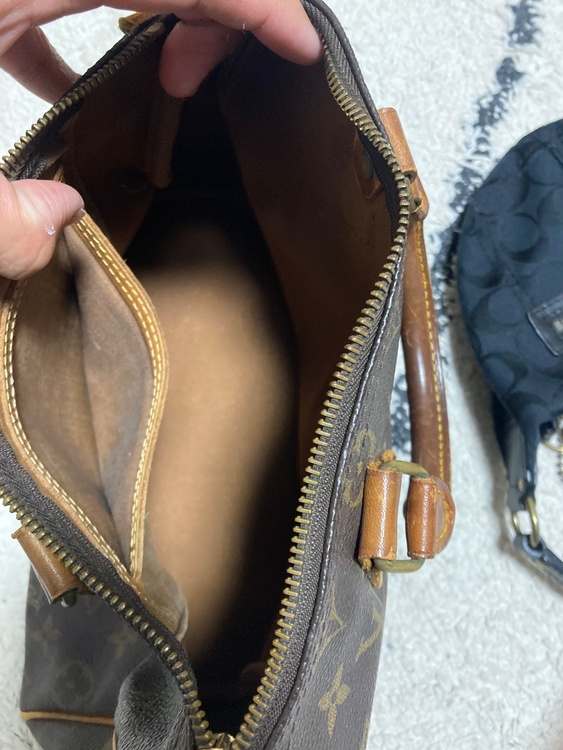 ルイヴィトン スピーディー （ブランドバッグ）の商品画像 - 査定依頼日：2026年3月17日 - 最高査定価格：30,000円