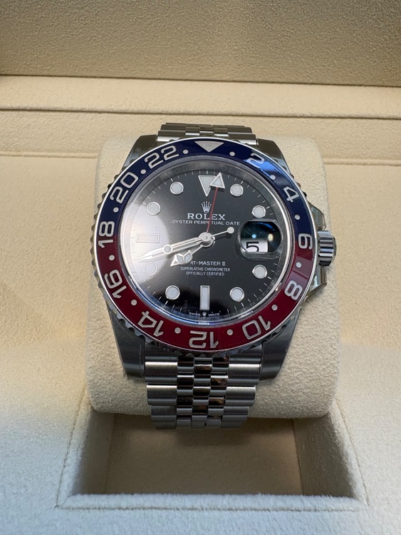 GMT masterⅡ（高級時計）の商品画像 - 査定依頼日：2026年9月17日 - 最高査定価格：3,850,000円