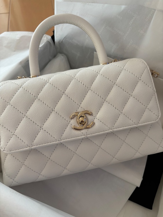 ココハンドル（ブランドバッグ）の商品画像 - 査定依頼日：2025年7月1日 - 最高査定価格：670,000円