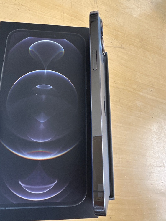 iPhone 12 Pro Max 128GB SIMフリー（スマホ）の商品画像 - 査定依頼日：2026年3月19日 - 最高査定価格：41,000円