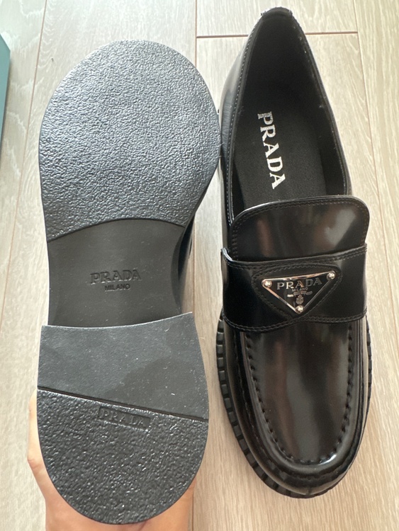 プラダ  （ブランドバッグ）の商品画像 - 査定依頼日：2026年3月29日 - 最高査定価格：25,000円