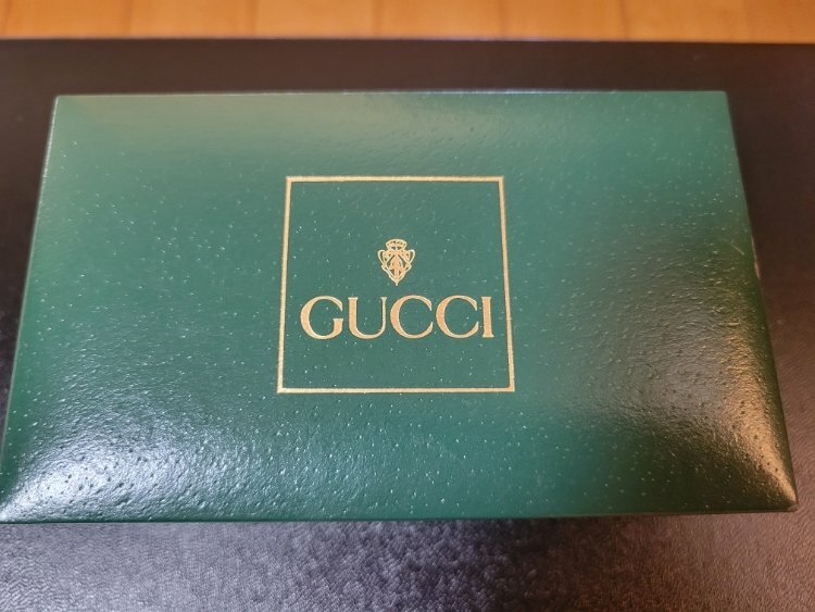 GUCCI グッチ レディース腕時計 バングルウォッチ 替えベゼル一部・箱付き（ブランド財布・小物）の商品画像 - 査定依頼日：2026年8月24日 - 最高査定価格：80,000円