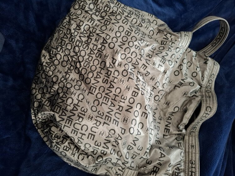 アンリミテッド（ブランドバッグ）の商品画像 - 査定依頼日：2026年2月8日 - 最高査定価格：20,000円