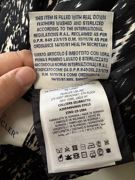 商品名はわからないのでついてるタグを写メして送りました（古着・ファッション）の商品画像 - 査定依頼日：2026年1月22日 - 最高査定価格：22,000円