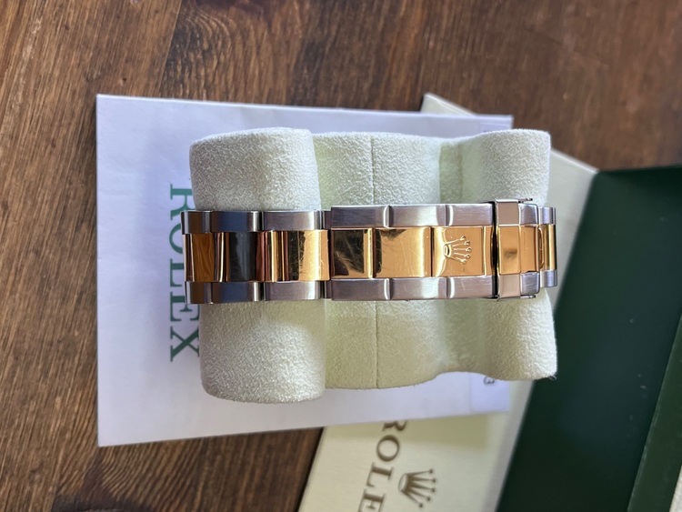 ロレックス サブマリーナー 1661（高級時計）の商品画像 - 査定依頼日：2025年7月30日 - 最高査定価格：1,650,000円