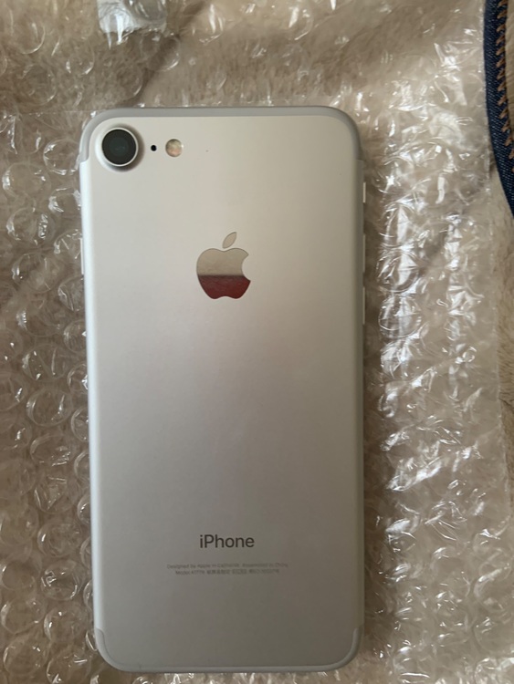 iPhone7 32GB SIMフリー（スマホ）の商品画像 - 査定依頼日：2025年6月19日 - 最高査定価格：4,500円