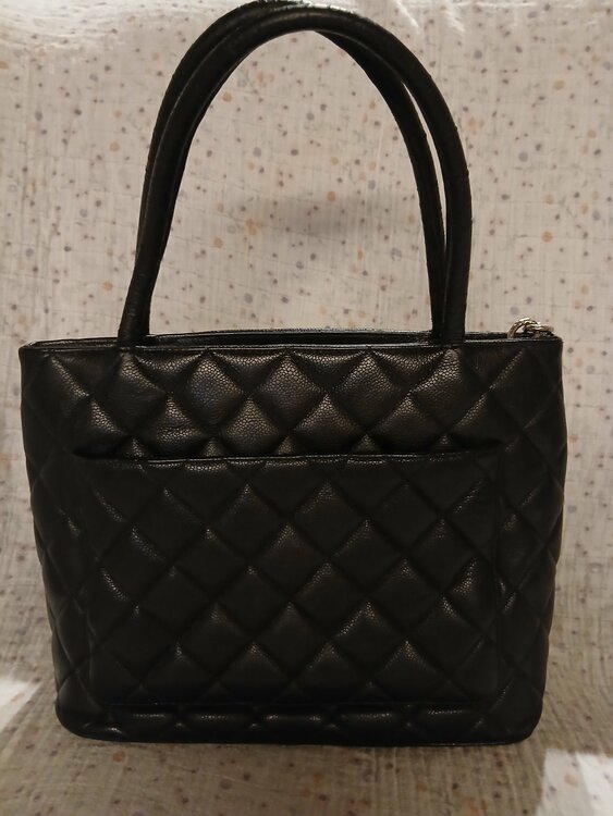 復刻トート（ブランドバッグ）の商品画像 - 査定依頼日：2026年2月21日 - 最高査定価格：200,000円