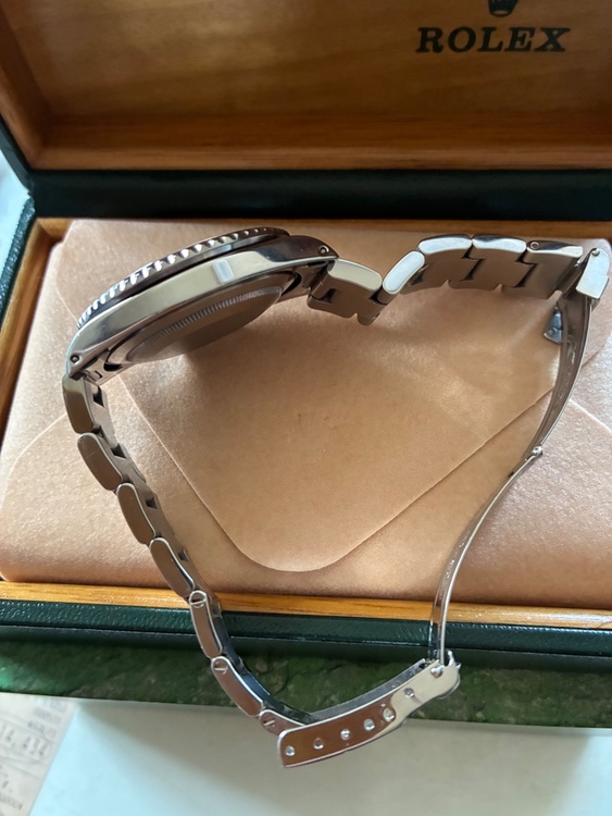 ロレックス GMTマスター 16700（高級時計）の商品画像 - 査定依頼日：2026年1月18日 - 最高査定価格：1,850,000円