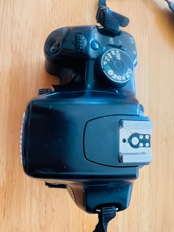 kissx2（カメラ）の商品画像 - 査定依頼日：2025年10月17日 - 最高査定価格：8,000円