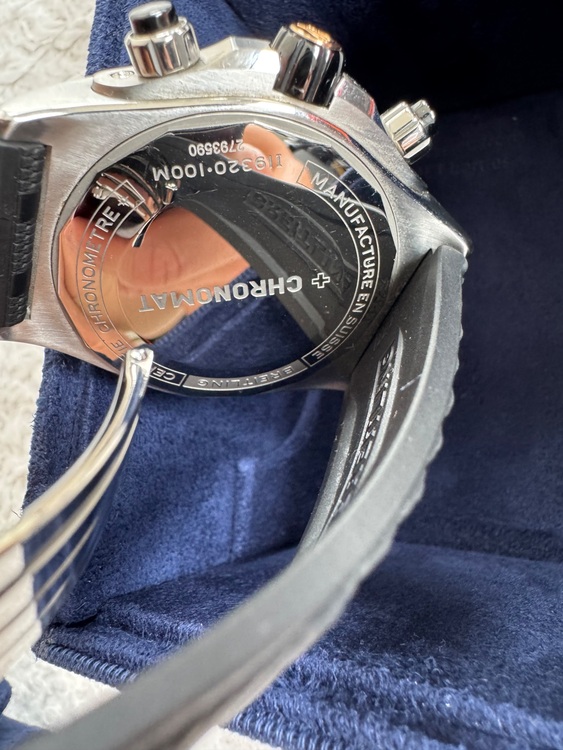 ブライトリング クロノマット （高級時計）の商品画像 - 査定依頼日：2025年8月12日 - 最高査定価格：1,000,000円