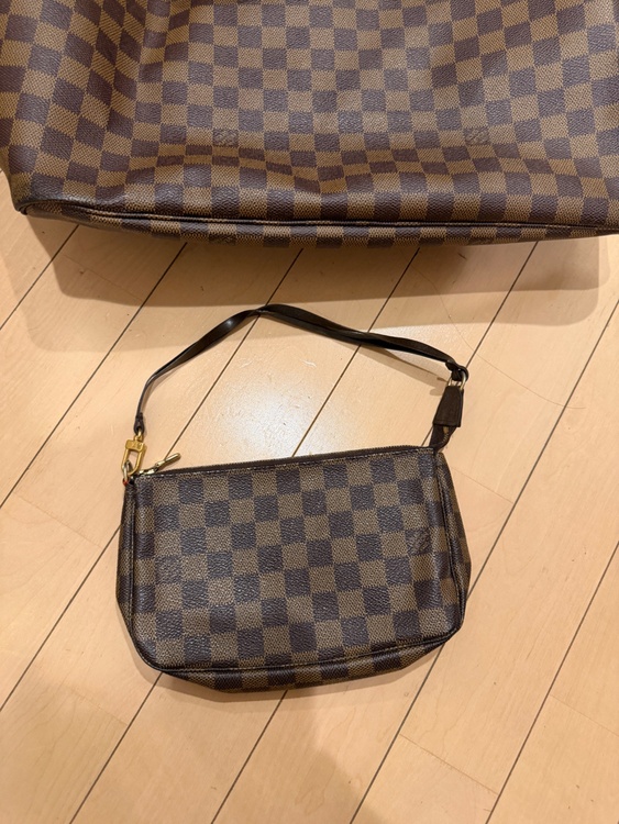 不明（ブランドバッグ）の商品画像 - 査定依頼日：2026年8月30日 - 最高査定価格：100,000円