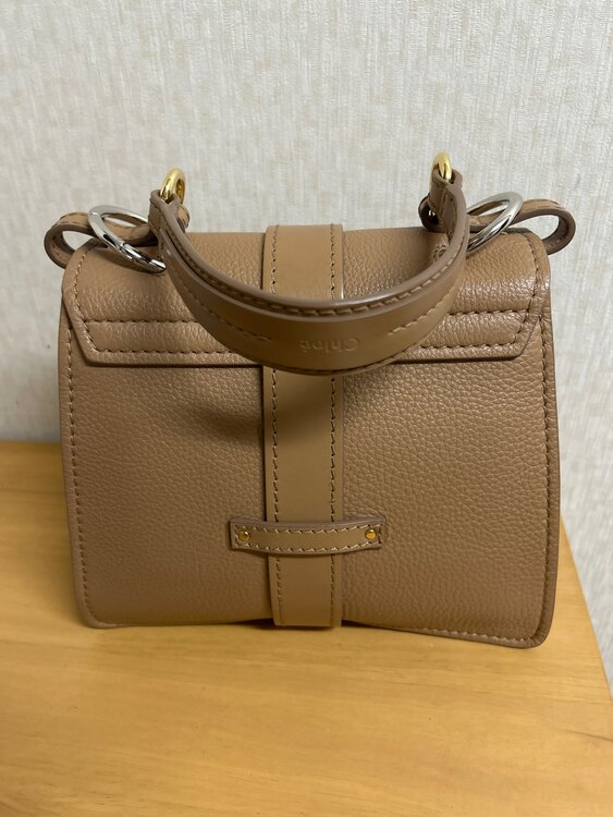 アビー（ブランドバッグ）の商品画像 - 査定依頼日：2025年4月17日 - 最高査定価格：20,000円