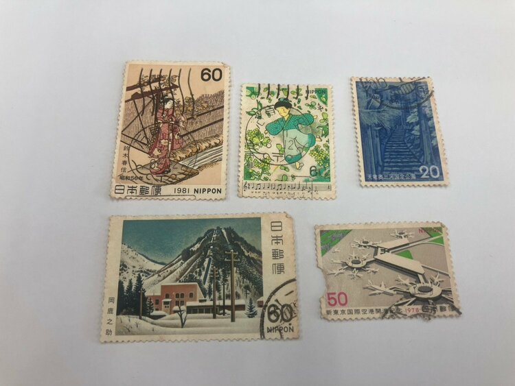 海外切手と日本切手（切手）の商品画像 - 査定依頼日：2026年6月1日 - 最高査定価格：100,000円