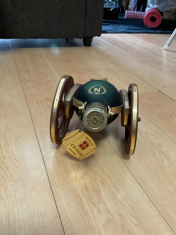 カミュ　ナポレオン　ラグラン　マルキ（お酒）の商品画像 - 査定依頼日：2025年8月16日 - 最高査定価格：300円