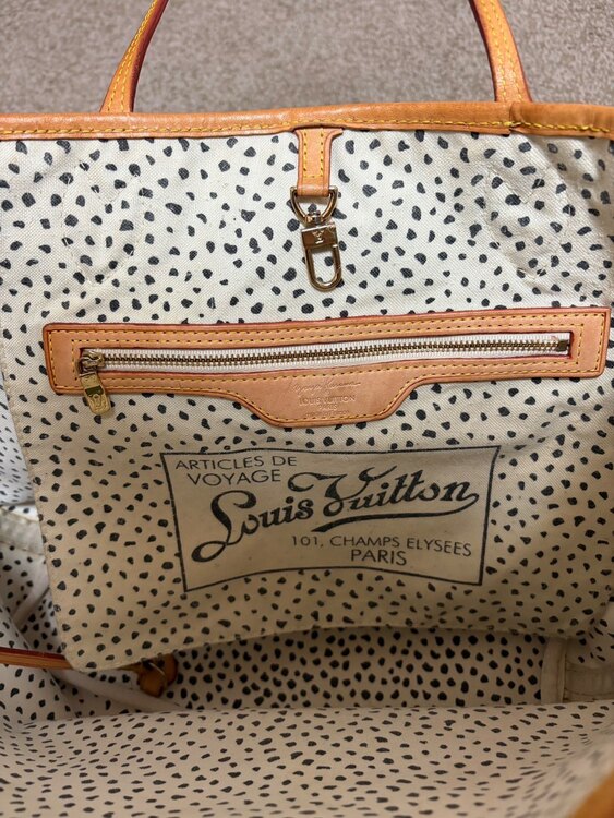 LV パンプキンドット ネヴァーフルMM M40684 (ヤヨイクサマ)（ブランドバッグ）の商品画像 - 査定依頼日：2025年4月24日 - 最高査定価格：85,000円