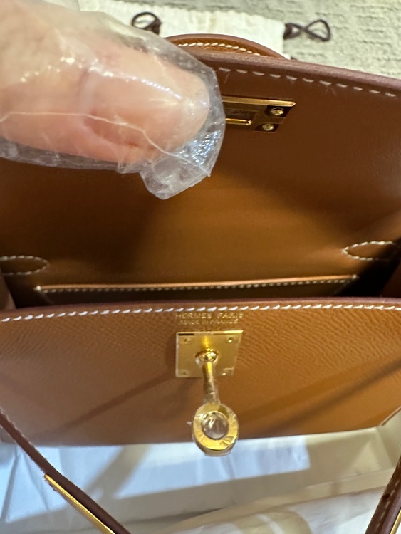Hermès Gold Epsom Mini Kelly II 20 GHW_B（ブランドバッグ）の商品画像 - 査定依頼日：2025年8月28日 - 最高査定価格：3,450,000円