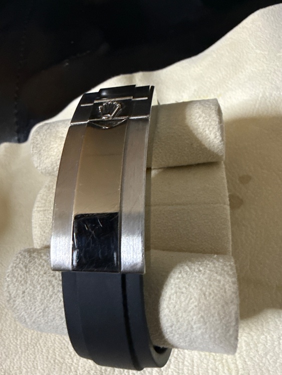 ロレックス ヨットマスター （高級時計）の商品画像 - 査定依頼日：2026年3月21日 - 最高査定価格：4,800,000円