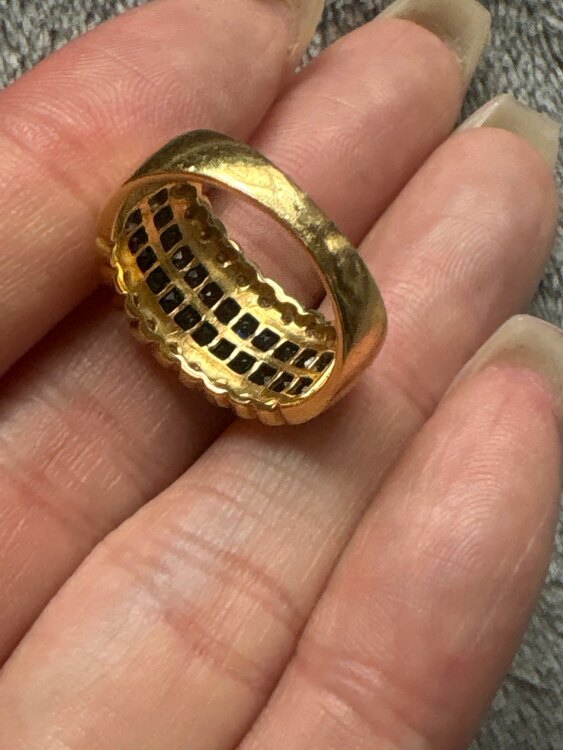 サファイアリング（金・貴金属）の商品画像 - 査定依頼日：2025年3月29日 - 最高査定価格：85,000円