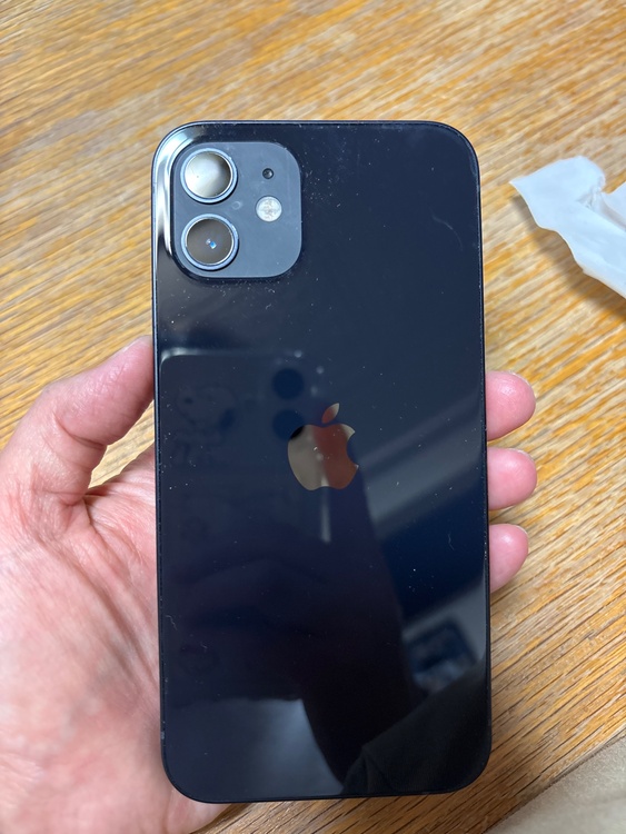 iPhone iPhone 12 64GB au（スマホ）の商品画像 - 査定依頼日：2026年7月22日 - 最高査定価格：23,000円