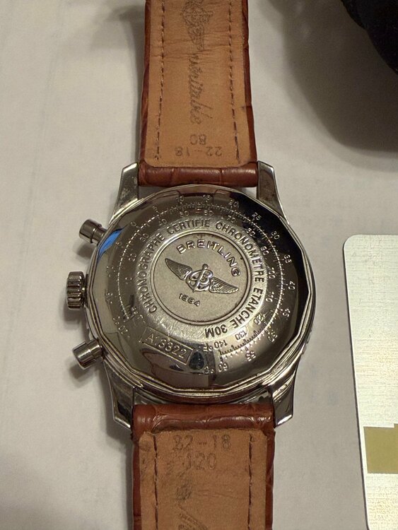 ブライトリング ナビタイマー （高級時計）の商品画像 - 査定依頼日：2026年4月8日 - 最高査定価格：600,000円