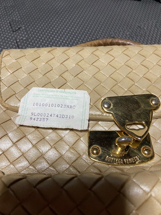 ハンドバッグ（ブランドバッグ）の商品画像 - 査定依頼日：2025年8月2日 - 最高査定価格：35,000円