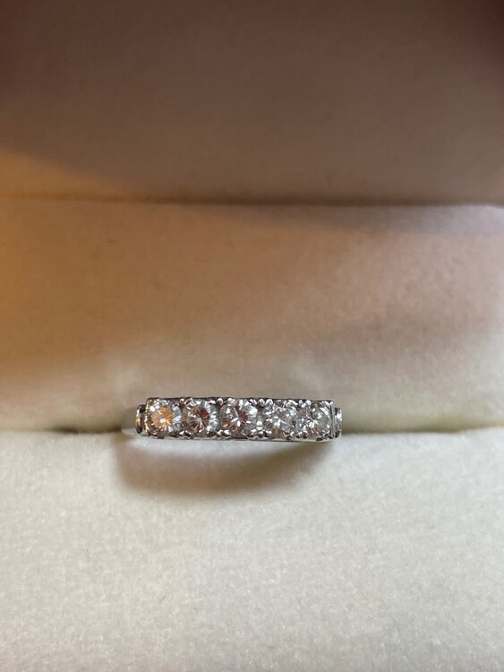 ダイヤモンド一文字リング（宝石）の商品画像 - 査定依頼日：2025年5月9日 - 最高査定価格：60,000円