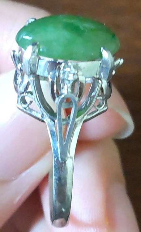 翡翠デザインリング（金・貴金属）の商品画像 - 査定依頼日：2022年12月8日 - 最高査定価格：15,000円