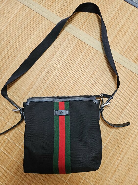 ショルダーバック（ブランドバッグ）の商品画像 - 査定依頼日：2026年6月2日 - 最高査定価格：70,000円