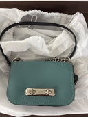 coach crossボディバッグ（ブランドバッグ）の商品画像 - 査定依頼日：2025年11月18日 - 最高査定価格：4,000円