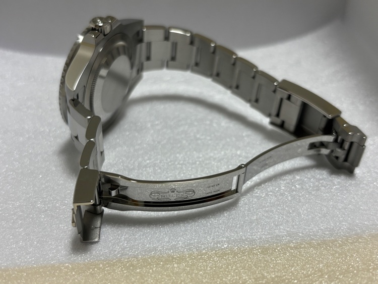 ロレックス GMTマスター 126710bln（高級時計）の商品画像 - 査定依頼日：2025年11月20日 - 最高査定価格：2,600,000円