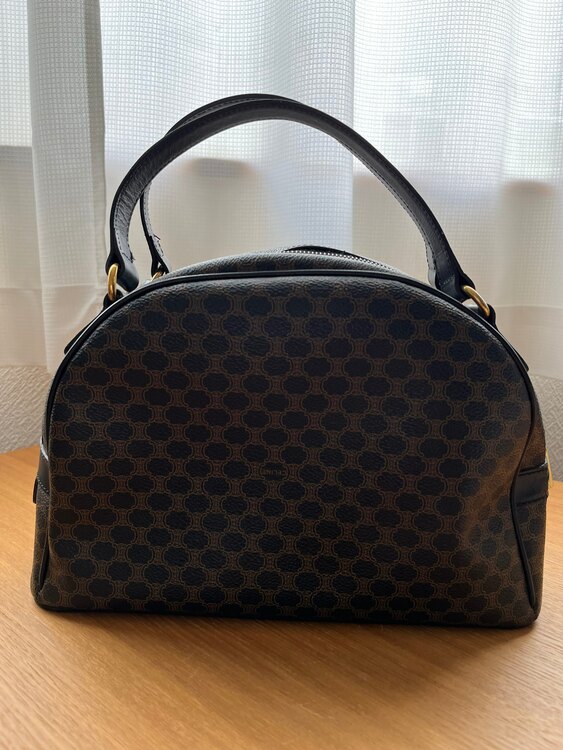 セリーヌ  （ブランドバッグ）の商品画像 - 査定依頼日：2025年3月4日 - 最高査定価格：25,000円