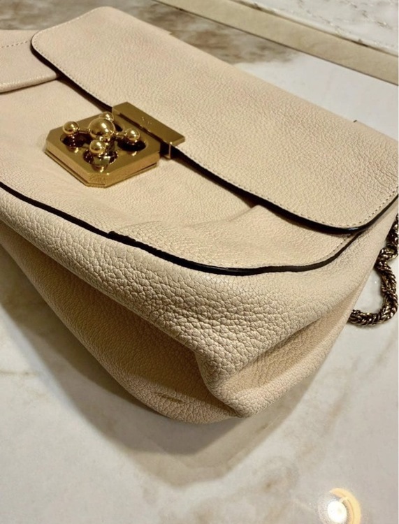 Chloé クロエ エルシー チェーンショルダーバッグ ピンクベージュ（ブランドバッグ）の商品画像 - 査定依頼日：2026年8月12日 - 最高査定価格：25,000円