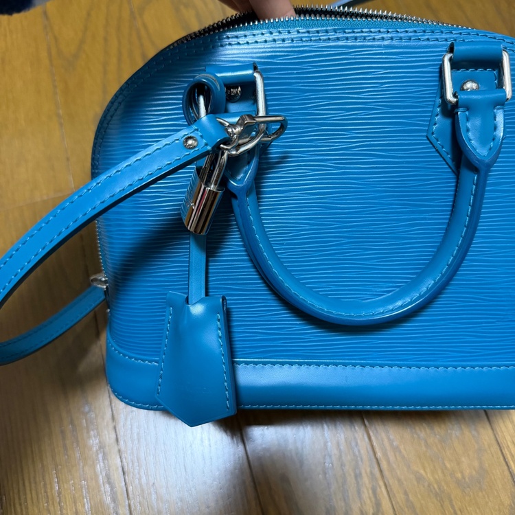 アルマbb（ブランドバッグ）の商品画像 - 査定依頼日：2026年3月6日 - 最高査定価格：120,000円