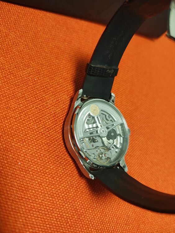 IWC ポルトギーゼ iw500712（高級時計）の商品画像 - 査定依頼日：2025年11月12日 - 最高査定価格：930,000円