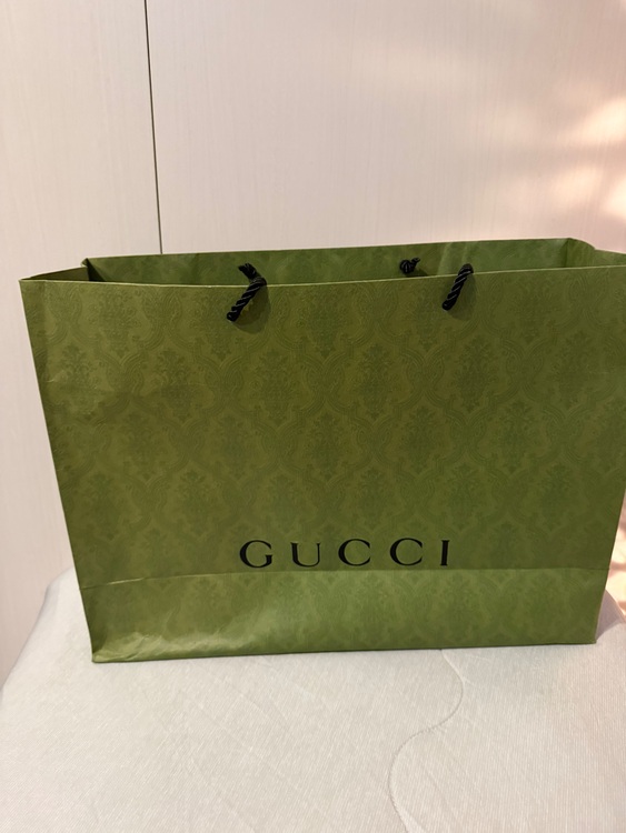 GUCCI GGマーモント ミディアム ショルダーバッグ（マトラッセレザー／ブラ（ブランドバッグ）の商品画像 - 査定依頼日：2025年10月7日 - 最高査定価格：160,000円