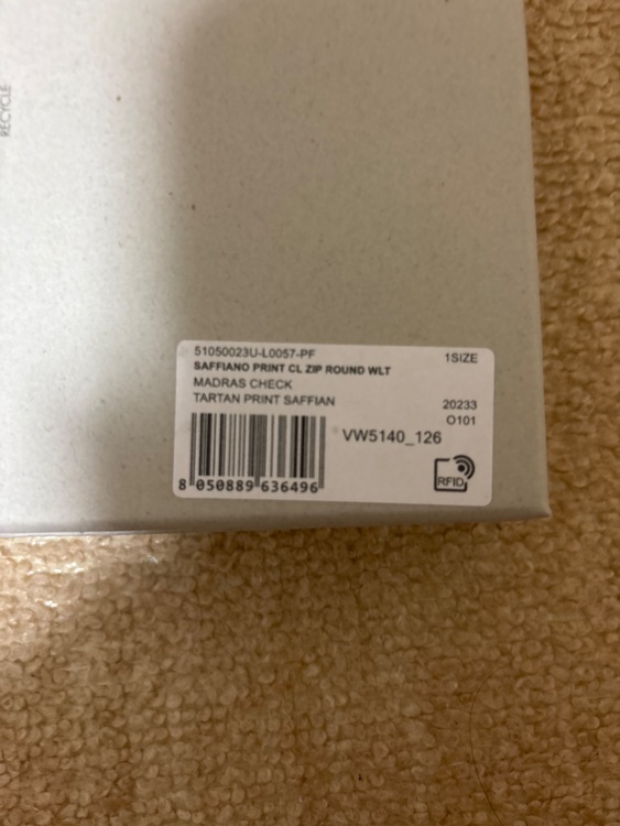 51050023U-L0057-PF（ブランド財布・小物）の商品画像 - 査定依頼日：2026年2月9日 - 最高査定価格：5,000円